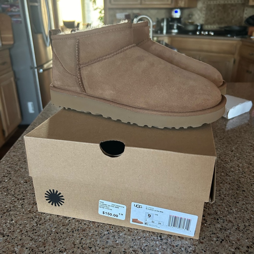 Ugg classic ultra mini